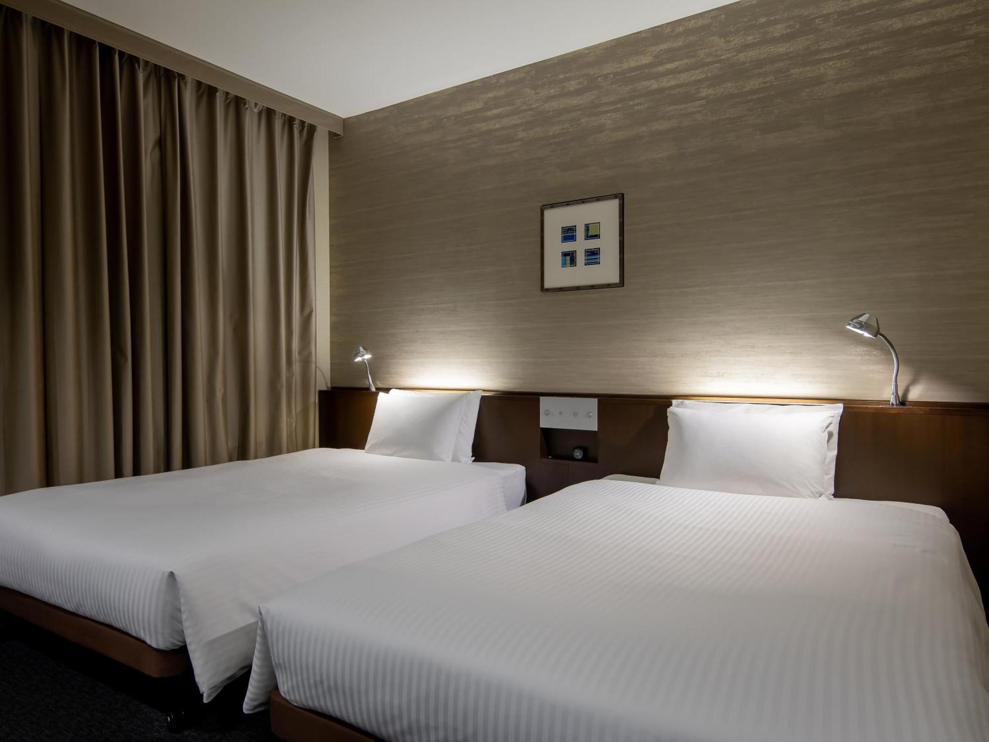 Mitsui Garden Hotel Hiroshima Phòng bức ảnh